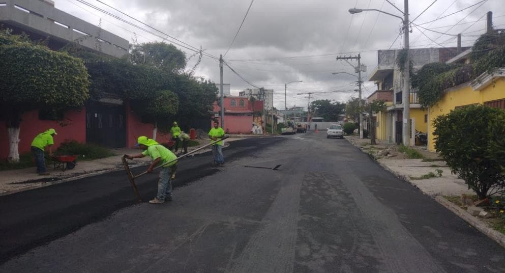 Construcción y mejoramiento de carreteras